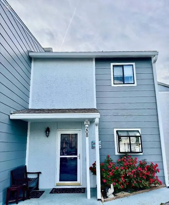 New Listing!!! 4 Min Walk To The Beach! Destin