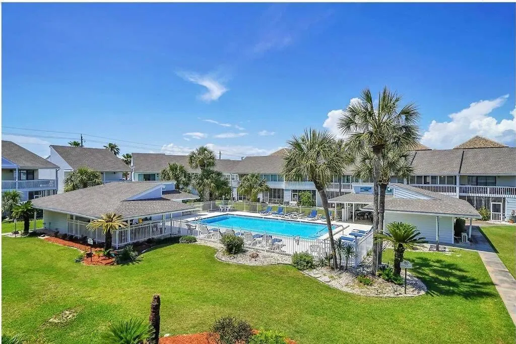 New Listing!!! 4 Min Walk To The Beach! Destin